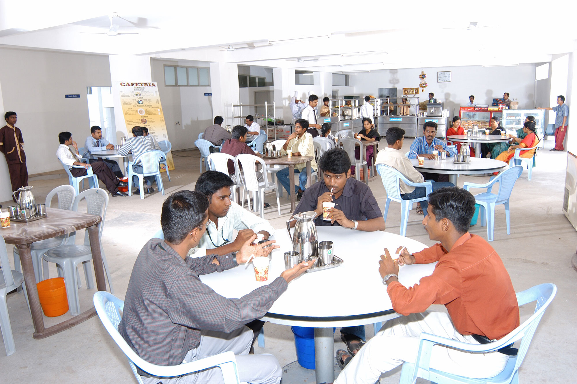 Cafeteria & Student Hangouts